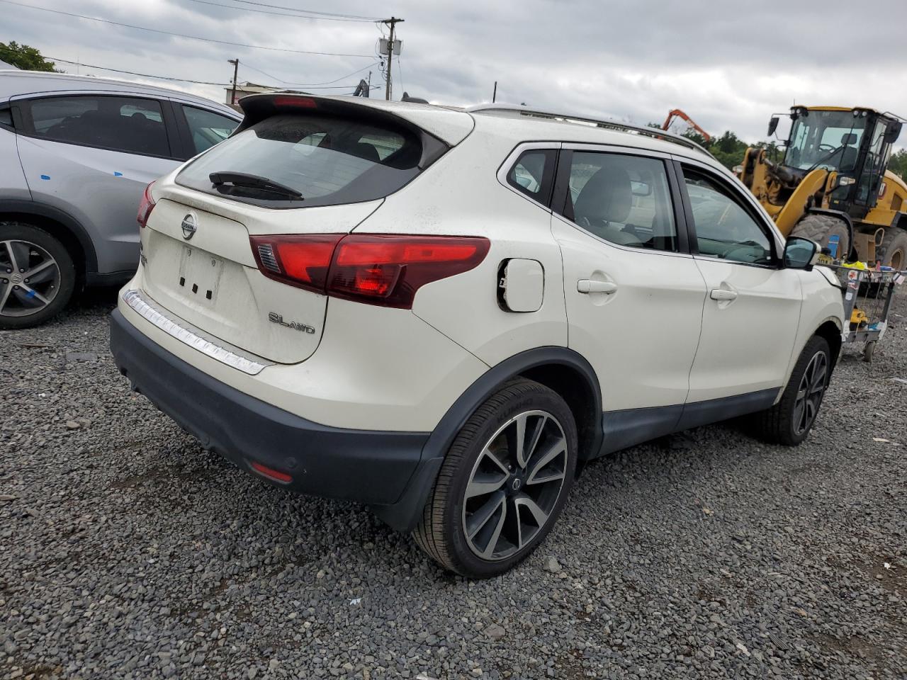 NISSAN ROGUE SPORT S