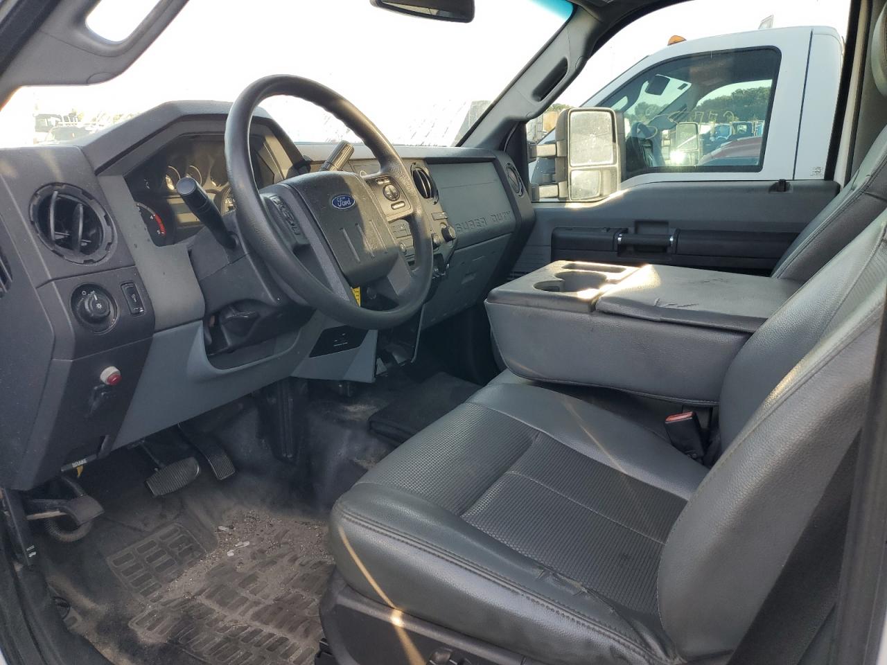 FORD F-550 SUPER DUTY