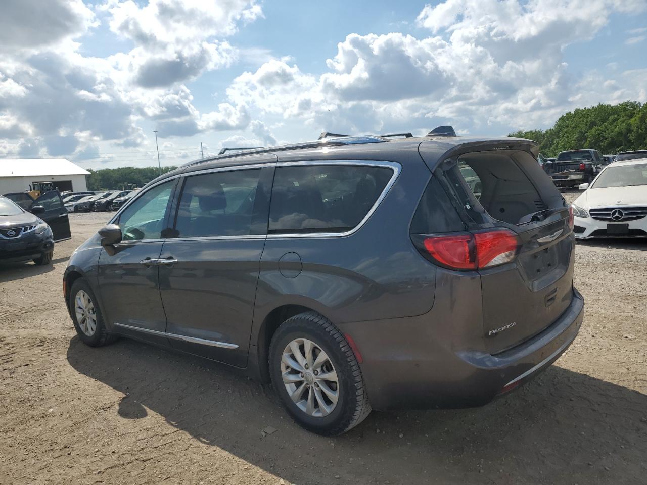 CHRYSLER PACIFICA TOURING L