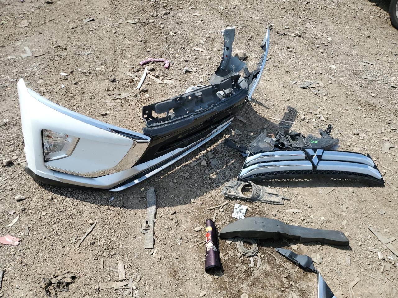 MITSUBISHI ECLIPSE SE