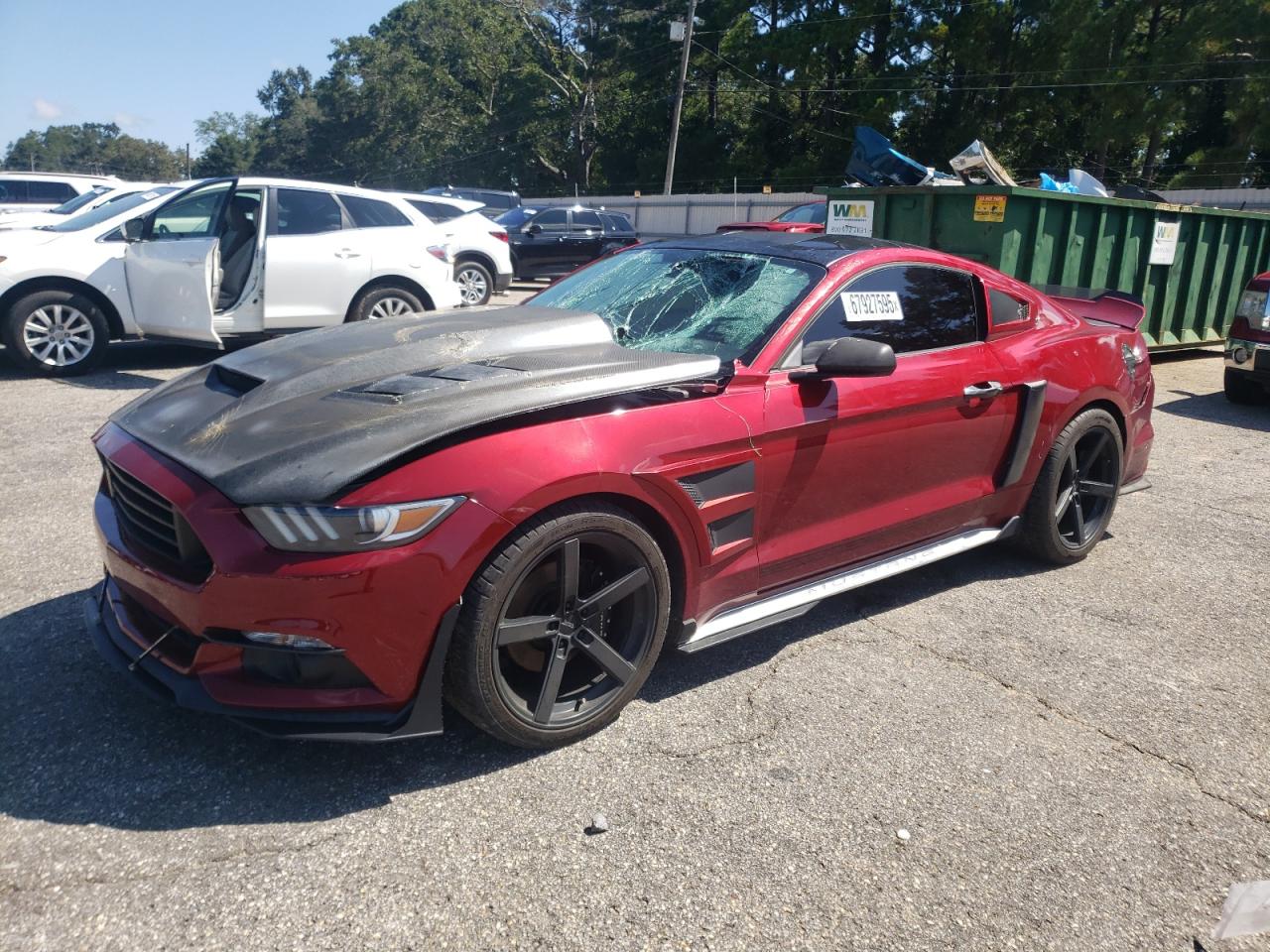 FORD MUSTANG