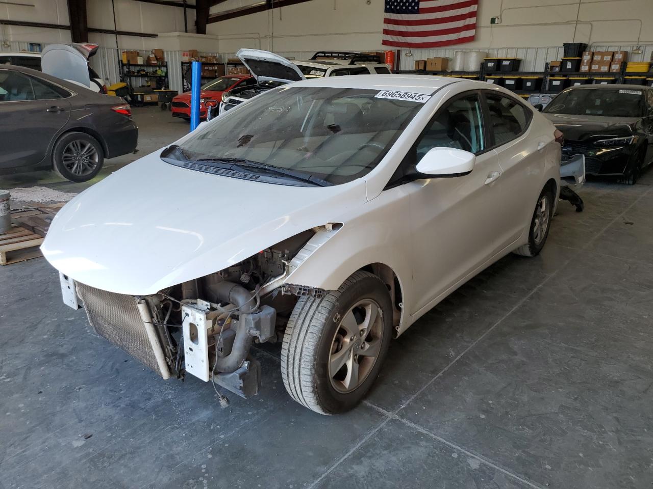 HYUNDAI ELANTRA SE