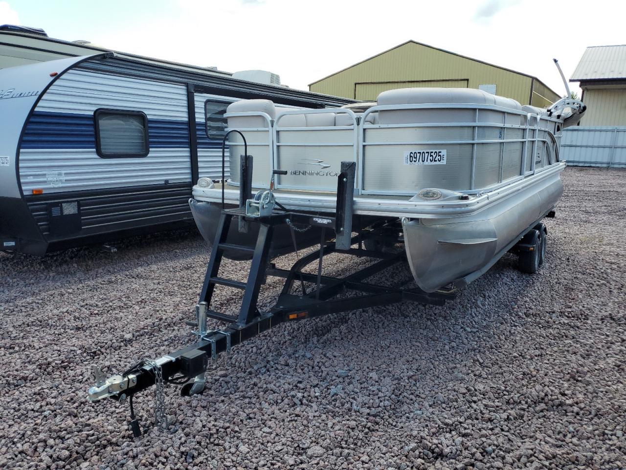 Lot #3298048132 2014 BENNINGTON MARINE PONTOON