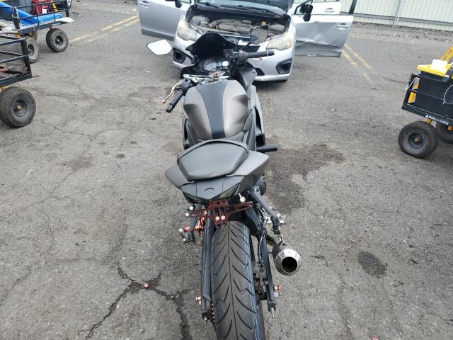 2015 YAMAHA YZFR3 MH3RH06Y9FK003877