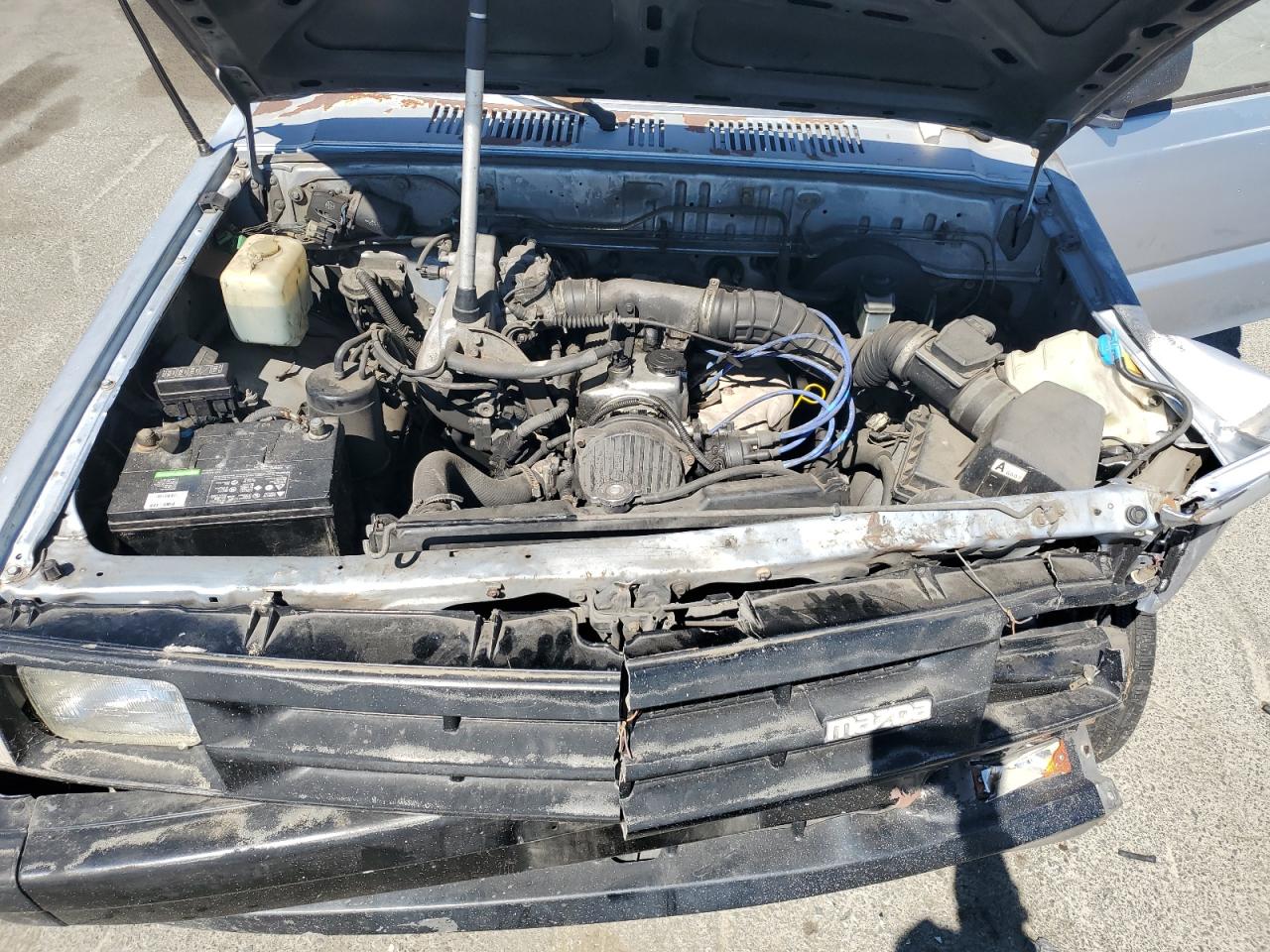 Lot #3308258164 1991 MAZDA B2200 SHORT BED