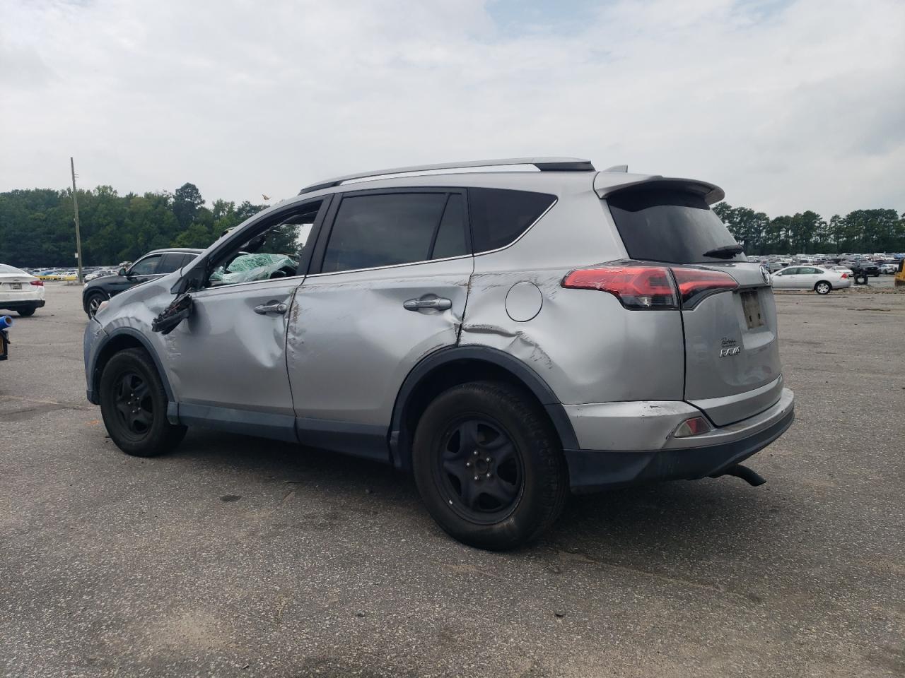 TOYOTA RAV4 LE