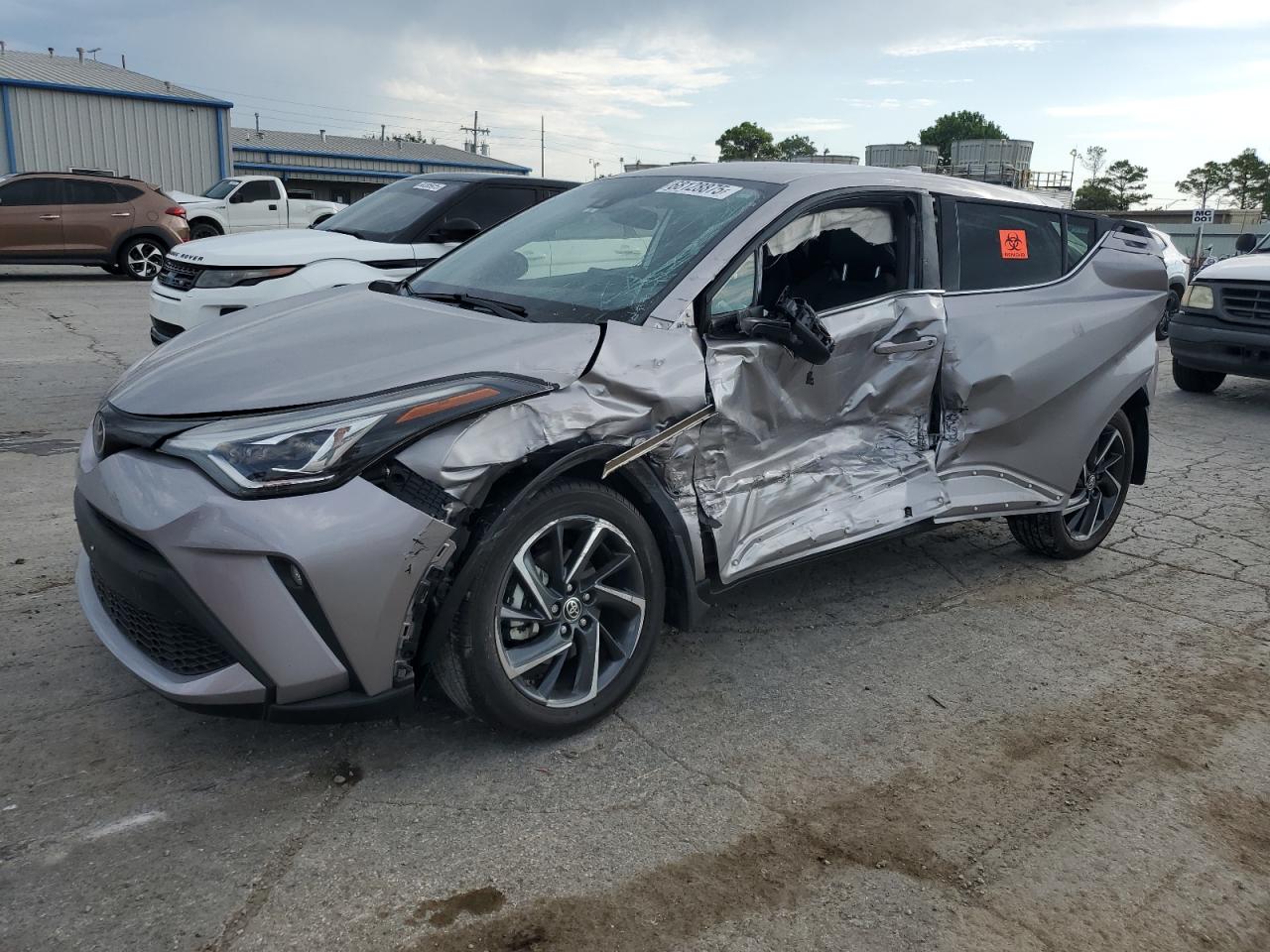 TOYOTA C-HR XLE
