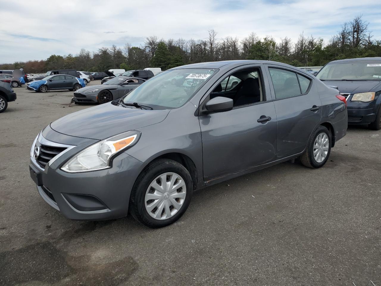 NISSAN VERSA S