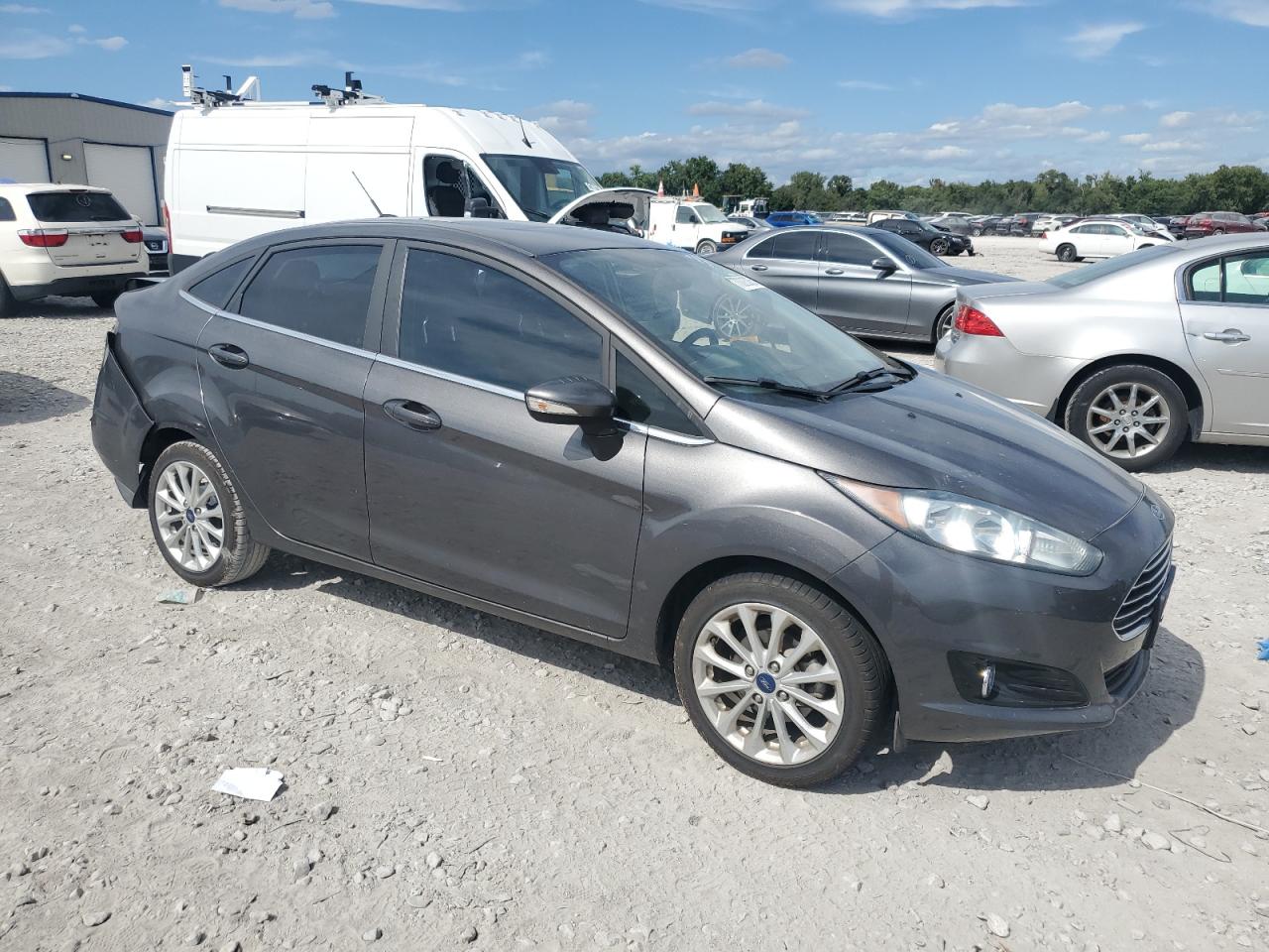 FORD FIESTA TITANIUM