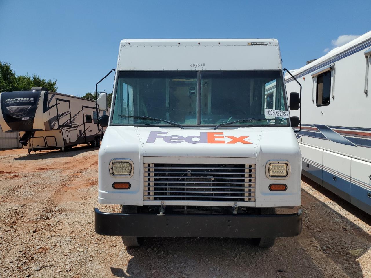 FORD ECONOLINE E450 SUPER DUTY COMMERCIAL STRIPPED CHASSIS
