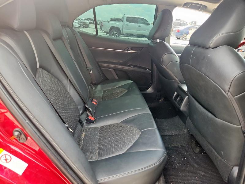 2018 TOYOTA CAMRY XSE 4T1B61HK7JU585104