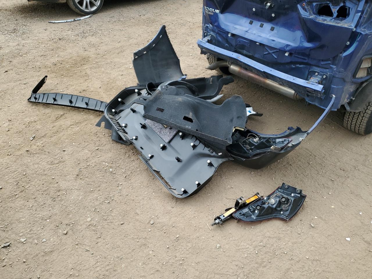 NISSAN ROGUE SPORT S