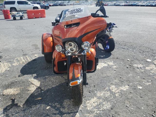 2019 HARLEY-DAVIDSON FLHTCUTG 1HD1MAF12KB858901