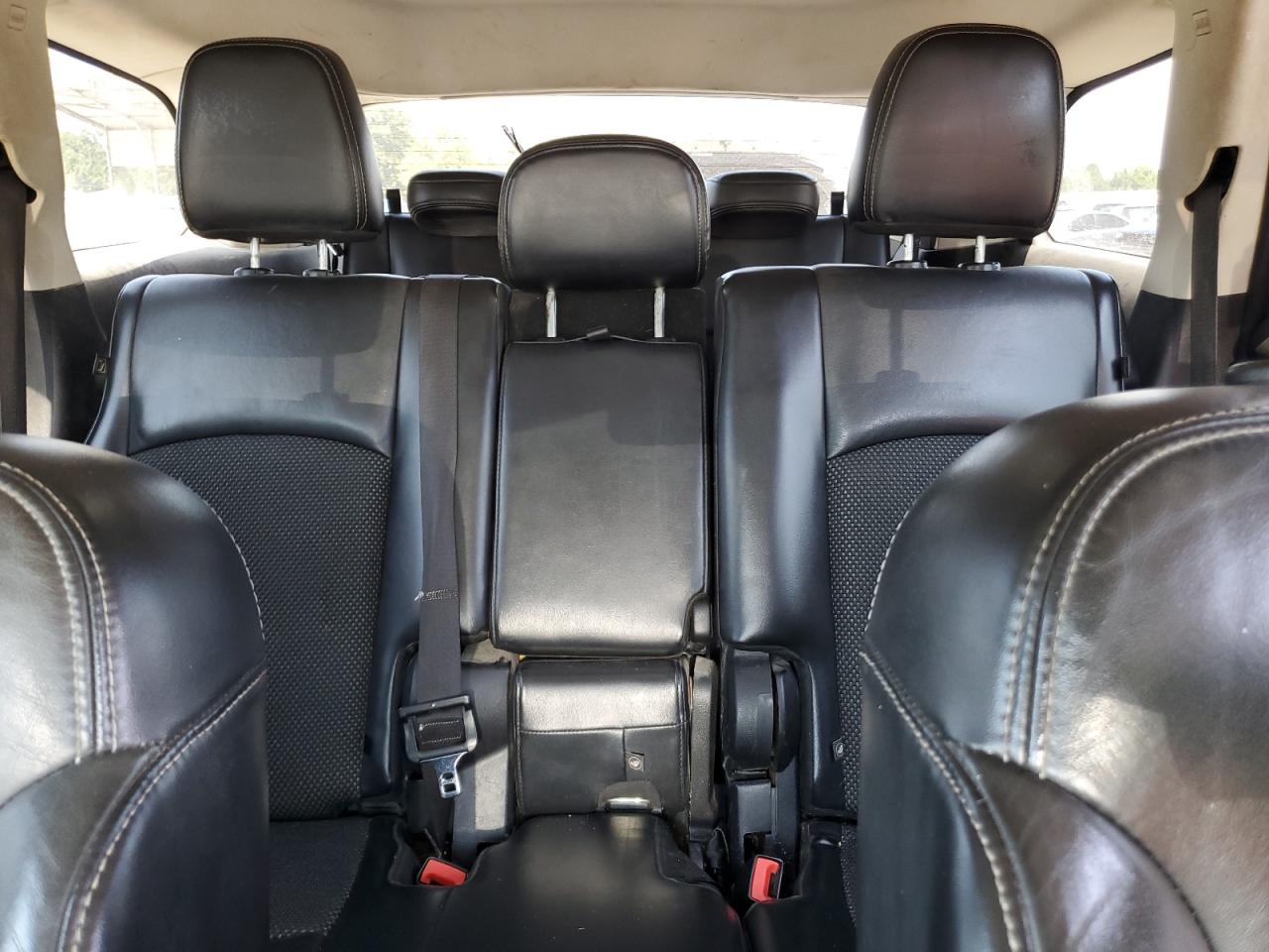 DODGE JOURNEY CROSSROAD