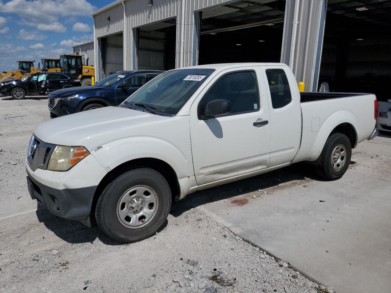 NISSAN FRONTIER S