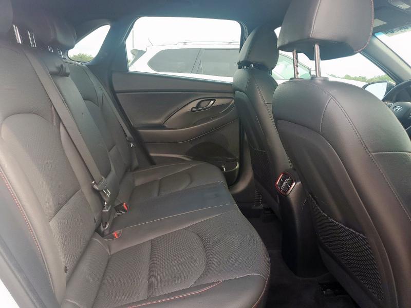 2019 HYUNDAI ELANTRA GT KMHH55LC1KU092122