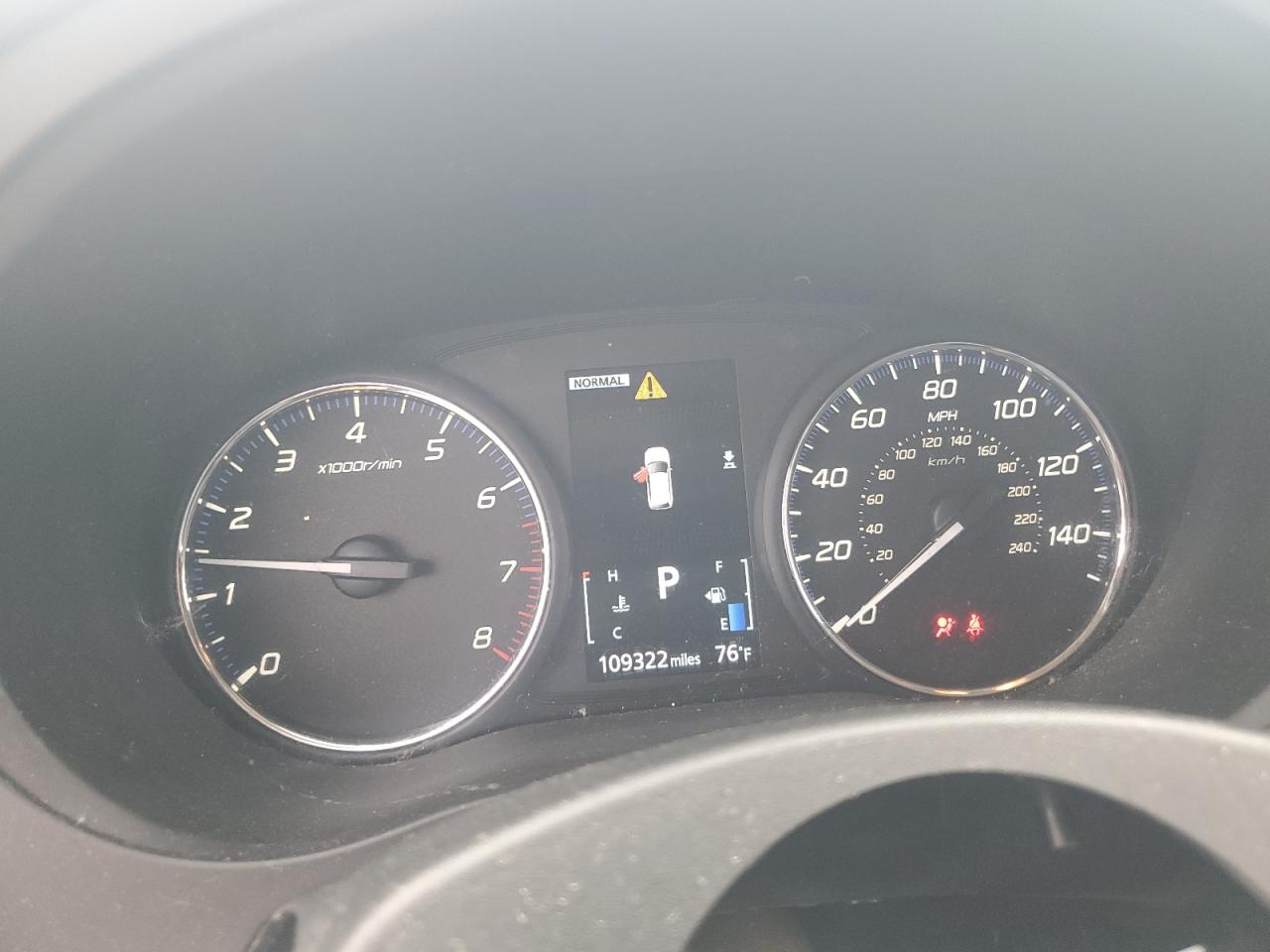 MITSUBISHI OUTLANDER SE