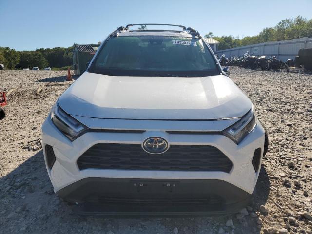 2022 TOYOTA RAV4 XLE JTMRWRFV6ND143614