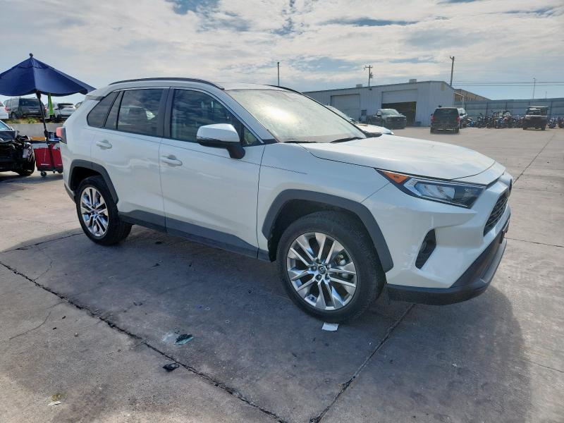 2021 TOYOTA RAV4 XLE P 2T3C1RFV0MW108721