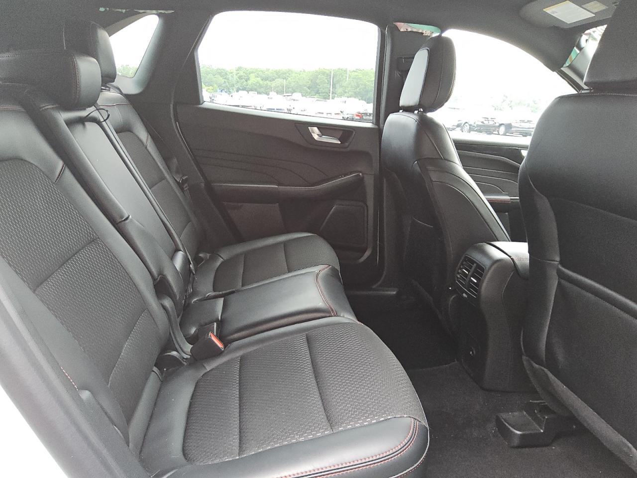 FORD ESCAPE ST LINE SELECT