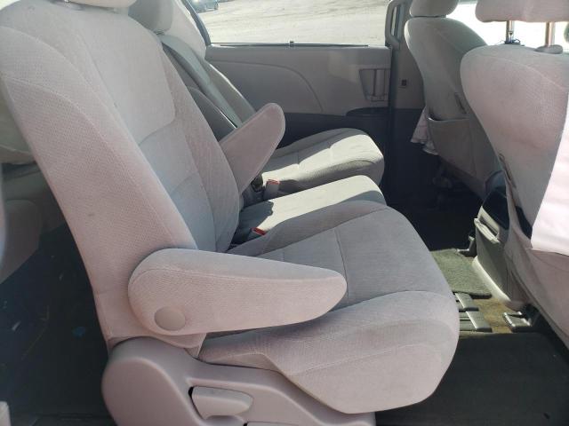 2017 TOYOTA SIENNA LE - 5TDKZ3DC8HS821392
