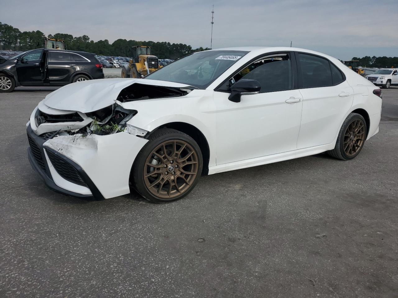 TOYOTA CAMRY SE NIGHT SHADE