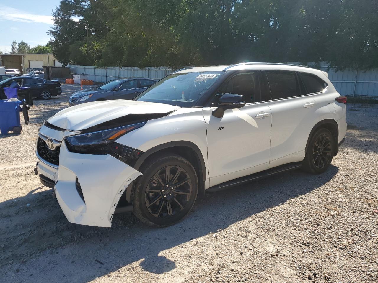 TOYOTA HIGHLANDER XLE