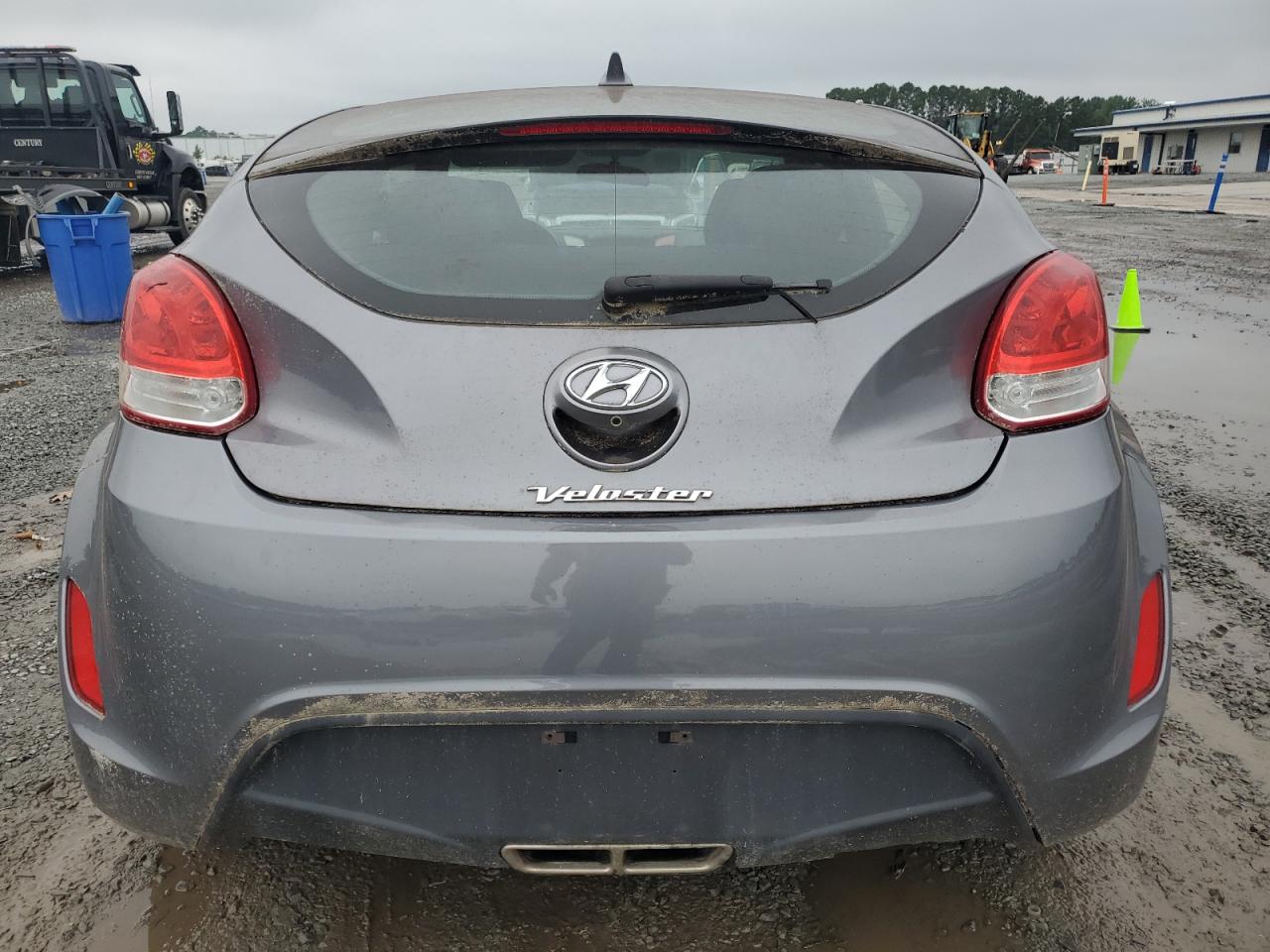 HYUNDAI VELOSTER