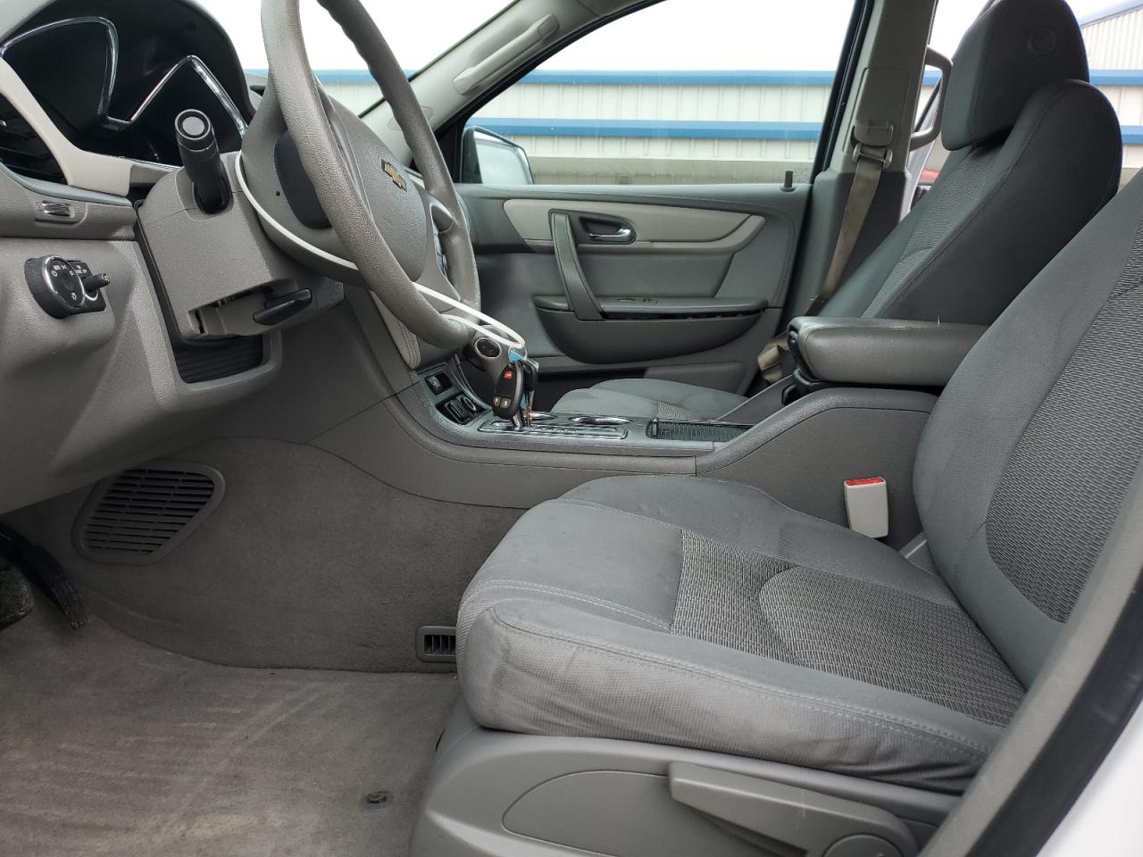 CHEVROLET TRAVERSE LS