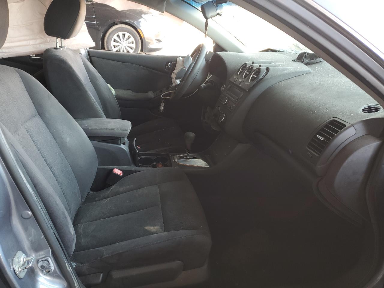 NISSAN ALTIMA BASE