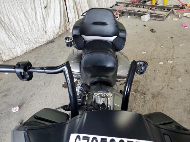 2017 HARLEY-DAVIDSON FLTRU - 1HD1KGD19HB608804