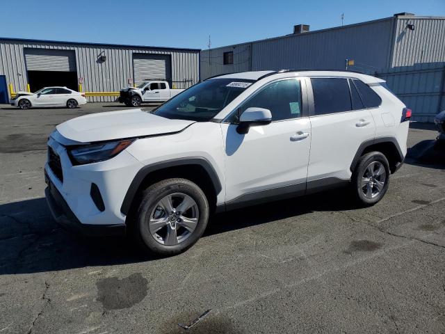 2025 TOYOTA RAV4 XLE - 2T3P1RFV2SW549023
