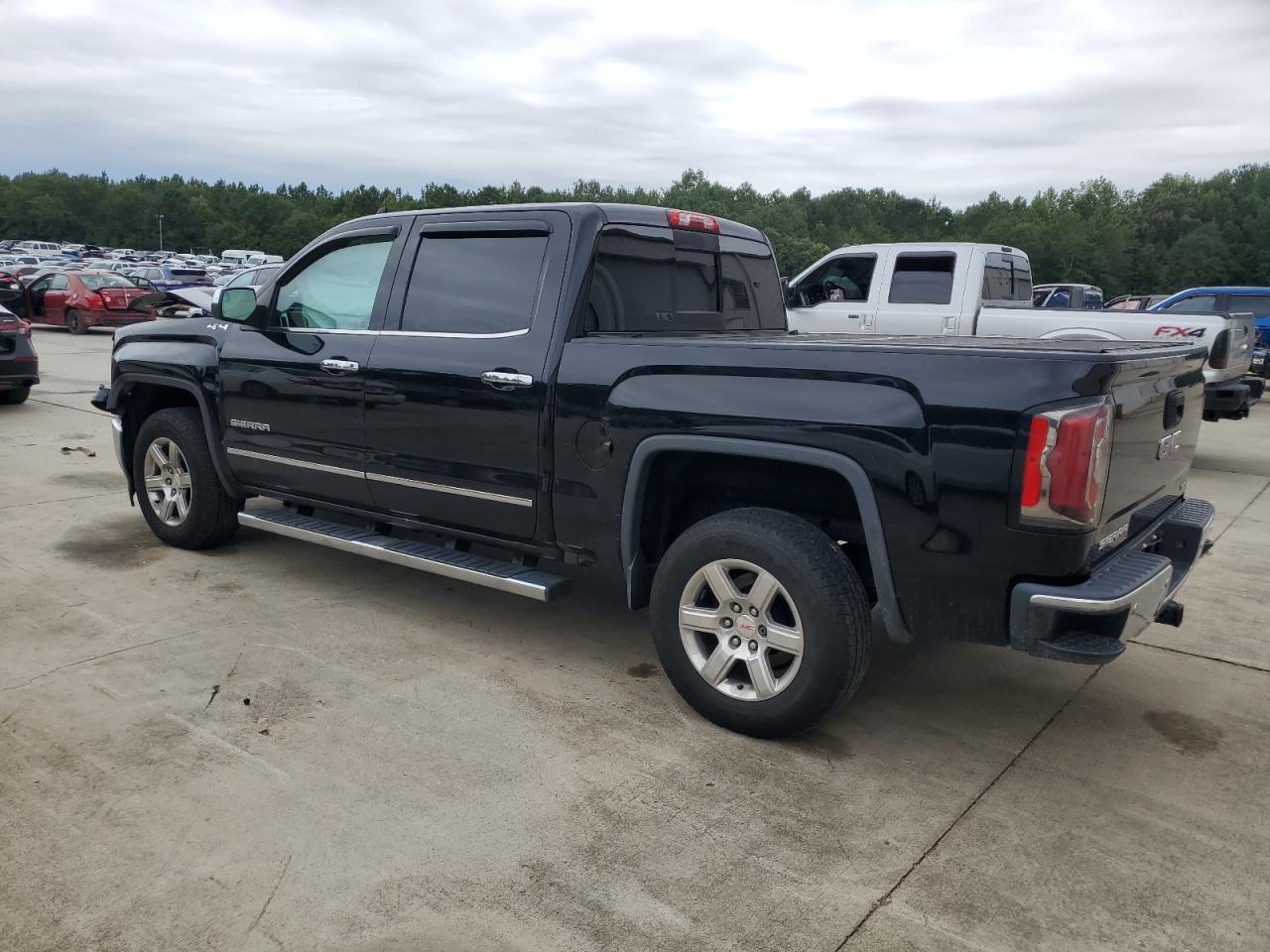 GMC SIERRA 1500 K1500 SLT