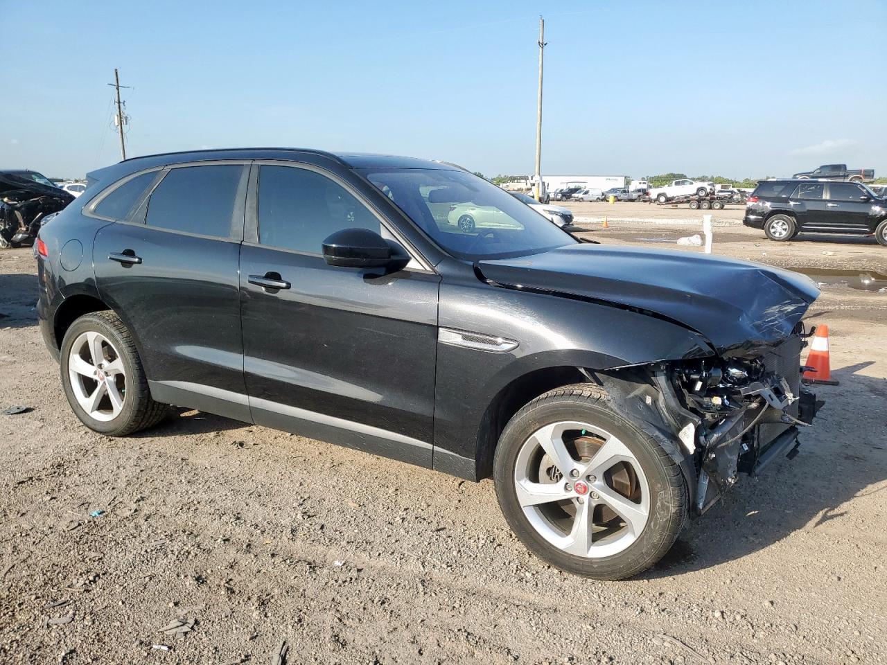 JAGUAR F-PACE PREMIUM