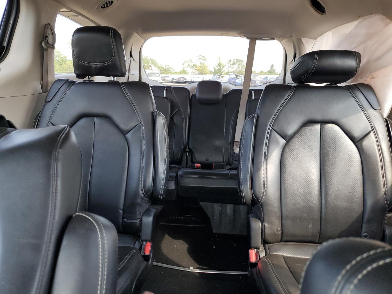 CHRYSLER VOYAGER LXI