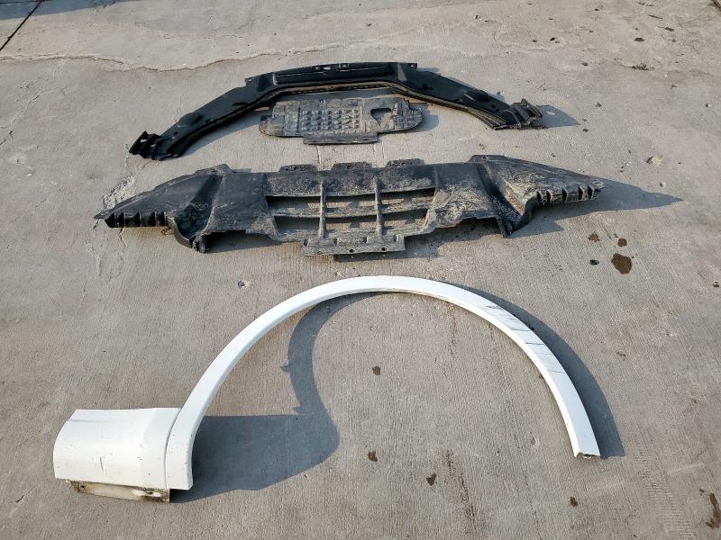 2022 MASERATI LEVANTE MO - ZN661YUM8NX389289