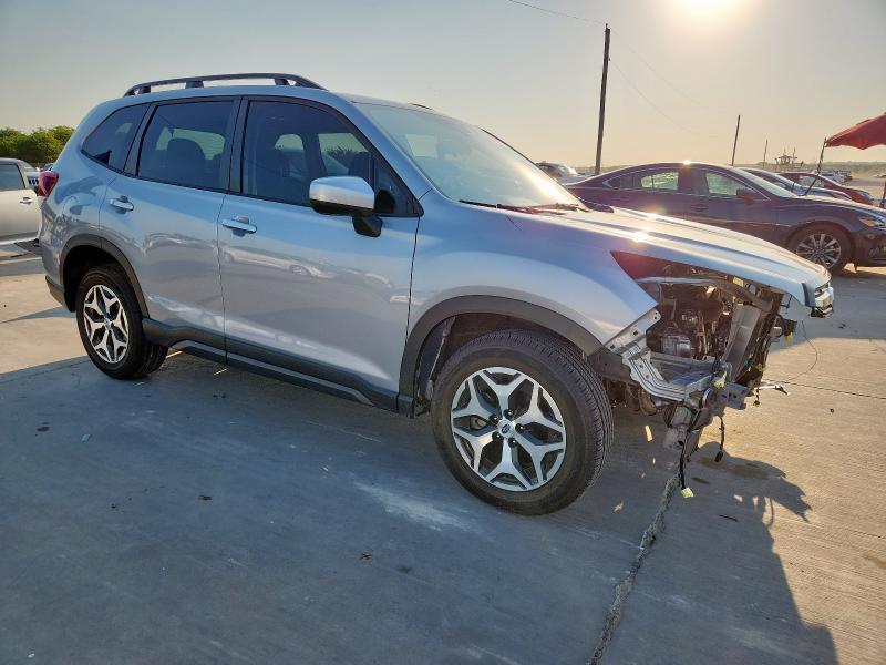 2022 SUBARU FORESTER PREMIUM JF2SKADC4NH434333