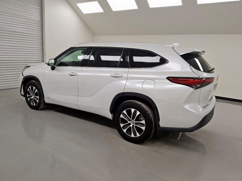 2022 TOYOTA HIGHLANDER HYBRID XLE 5TDGBRCH2NS543577