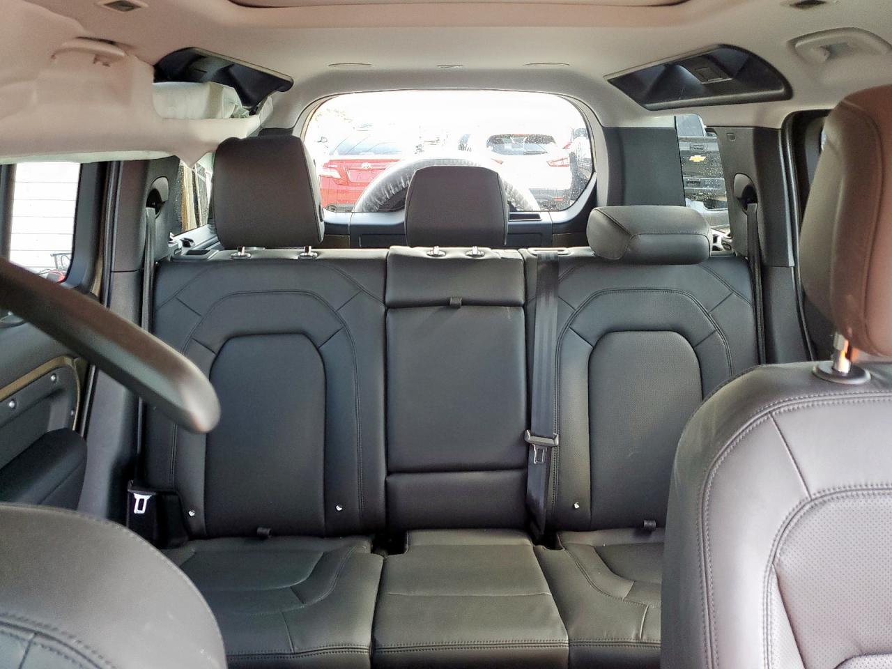 LAND ROVER DEFENDER 110 X-DYNAMIC SE