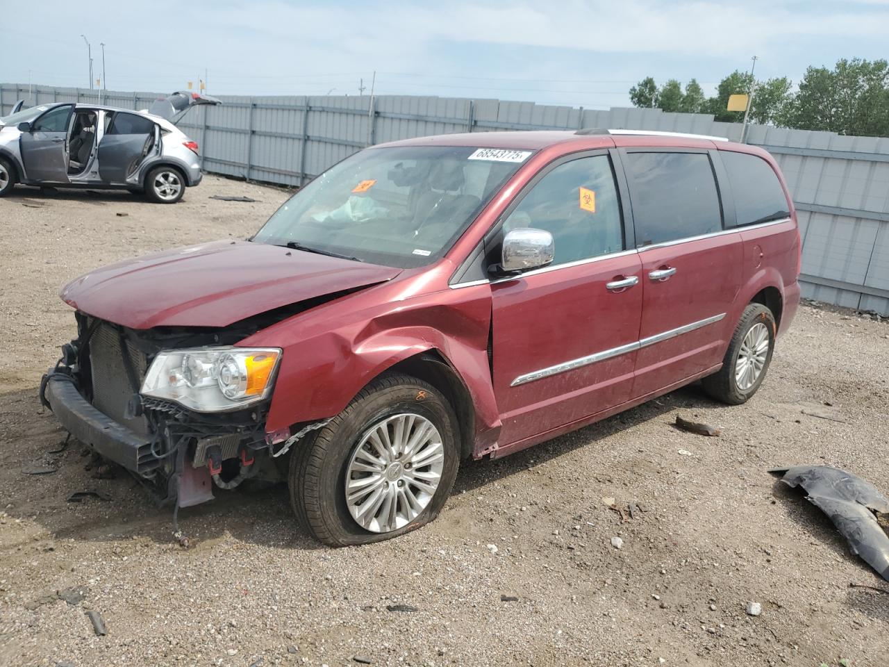 CHRYSLER TOWN & COUNTRY LIMITED