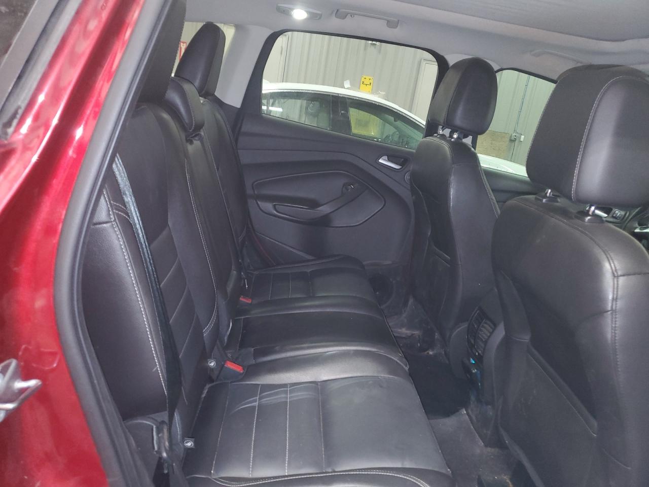 FORD ESCAPE TITANIUM