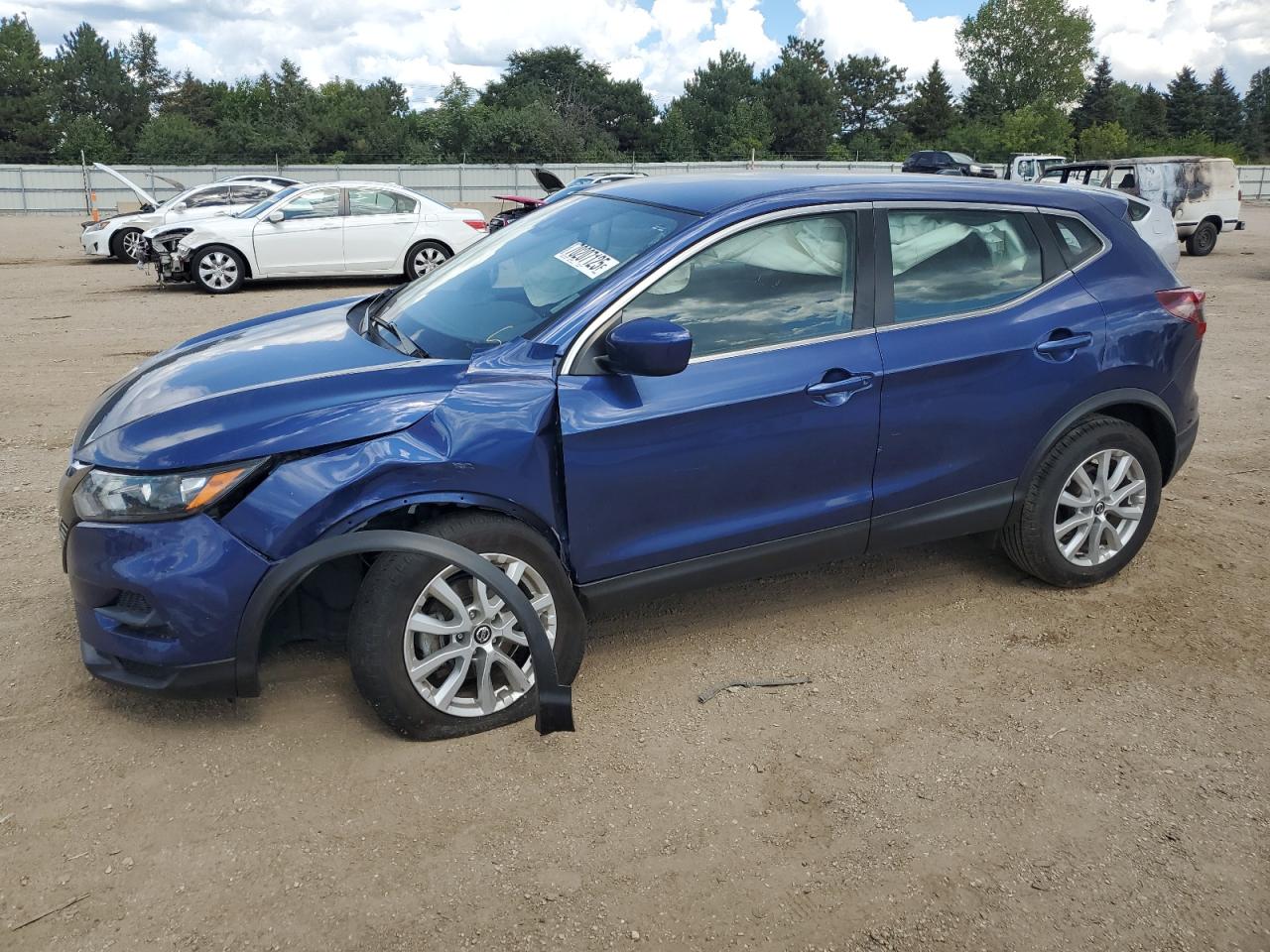 NISSAN ROGUE SPORT S