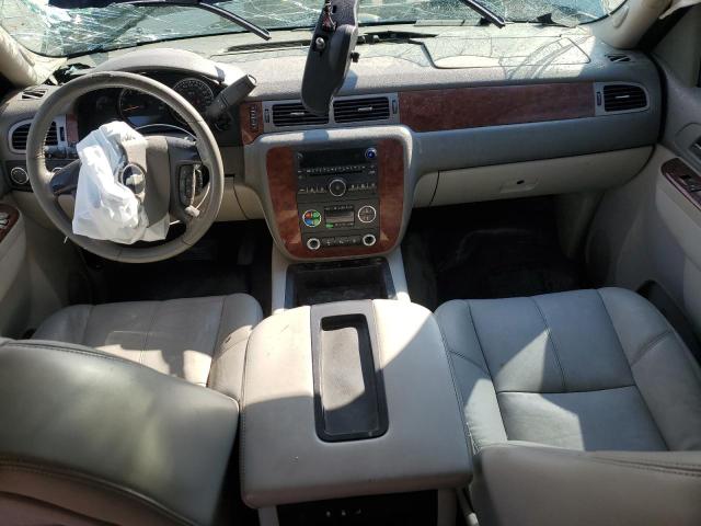 2010 CHEVROLET SUBURBAN K - 1GNUKJE39AR120047