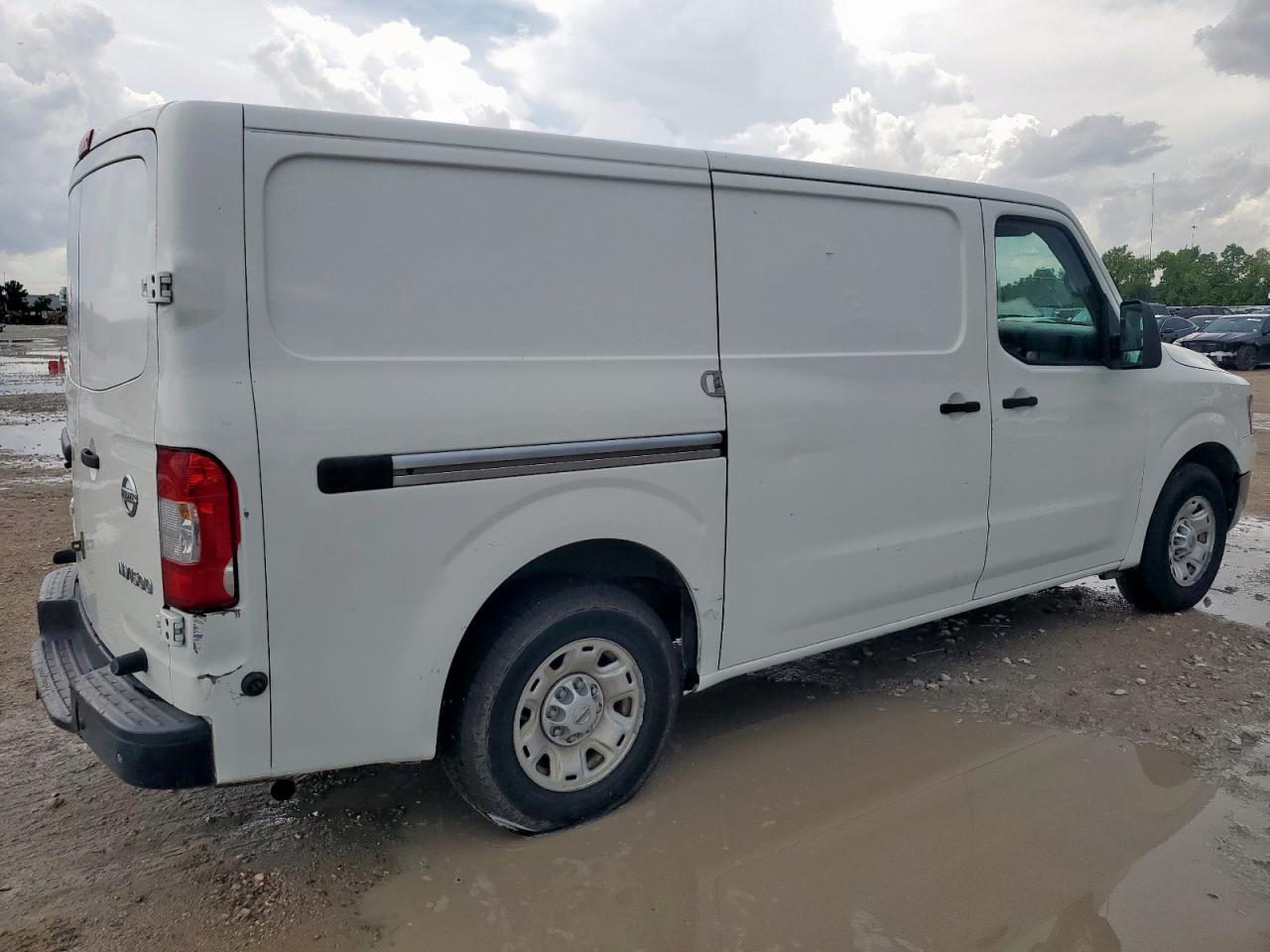 NISSAN NV1500 1500 S