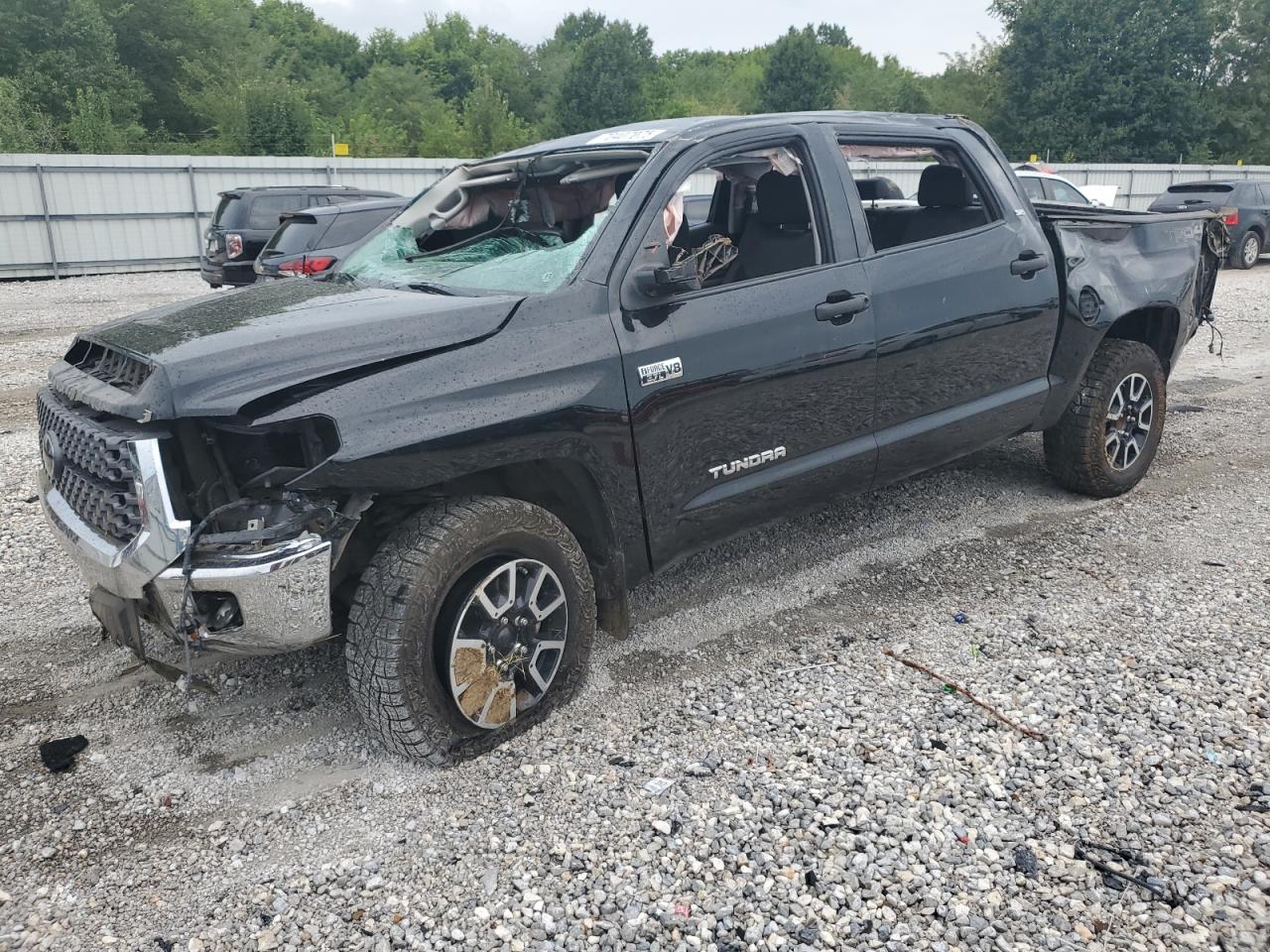 TOYOTA TUNDRA CREWMAX SR5