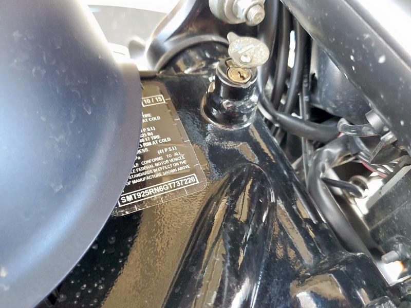 2016 TRIUMPH MOTORCYCLE SCRAMBLER - SMT925RN6GT737226