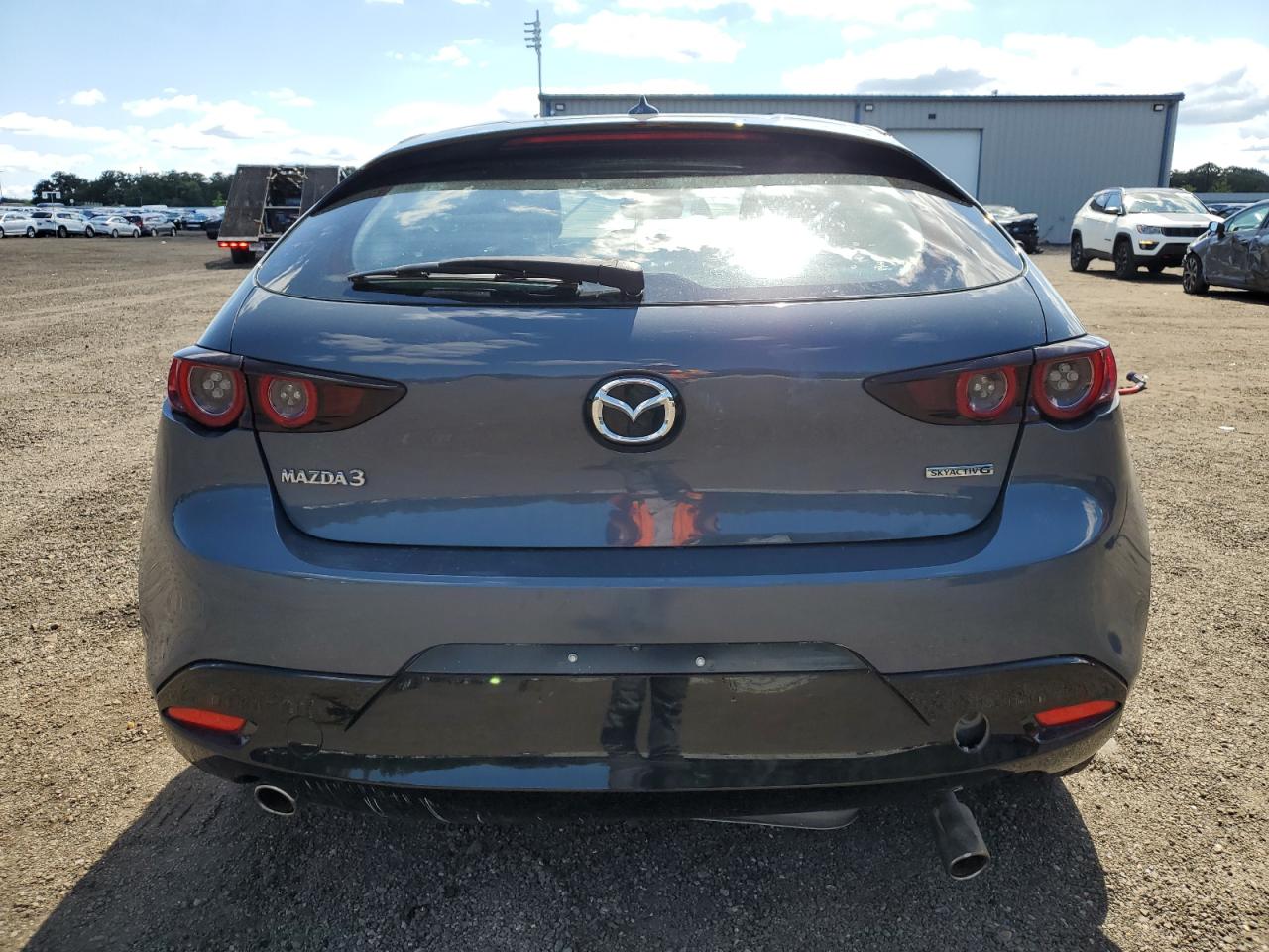 MAZDA 3 PREMIUM