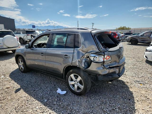 2010 VOLKSWAGEN TIGUAN S - WVGAV7AX8AW533430