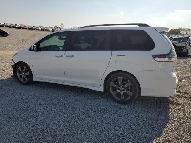 2016 TOYOTA SIENNA SE 5TDXK3DC4GS750426