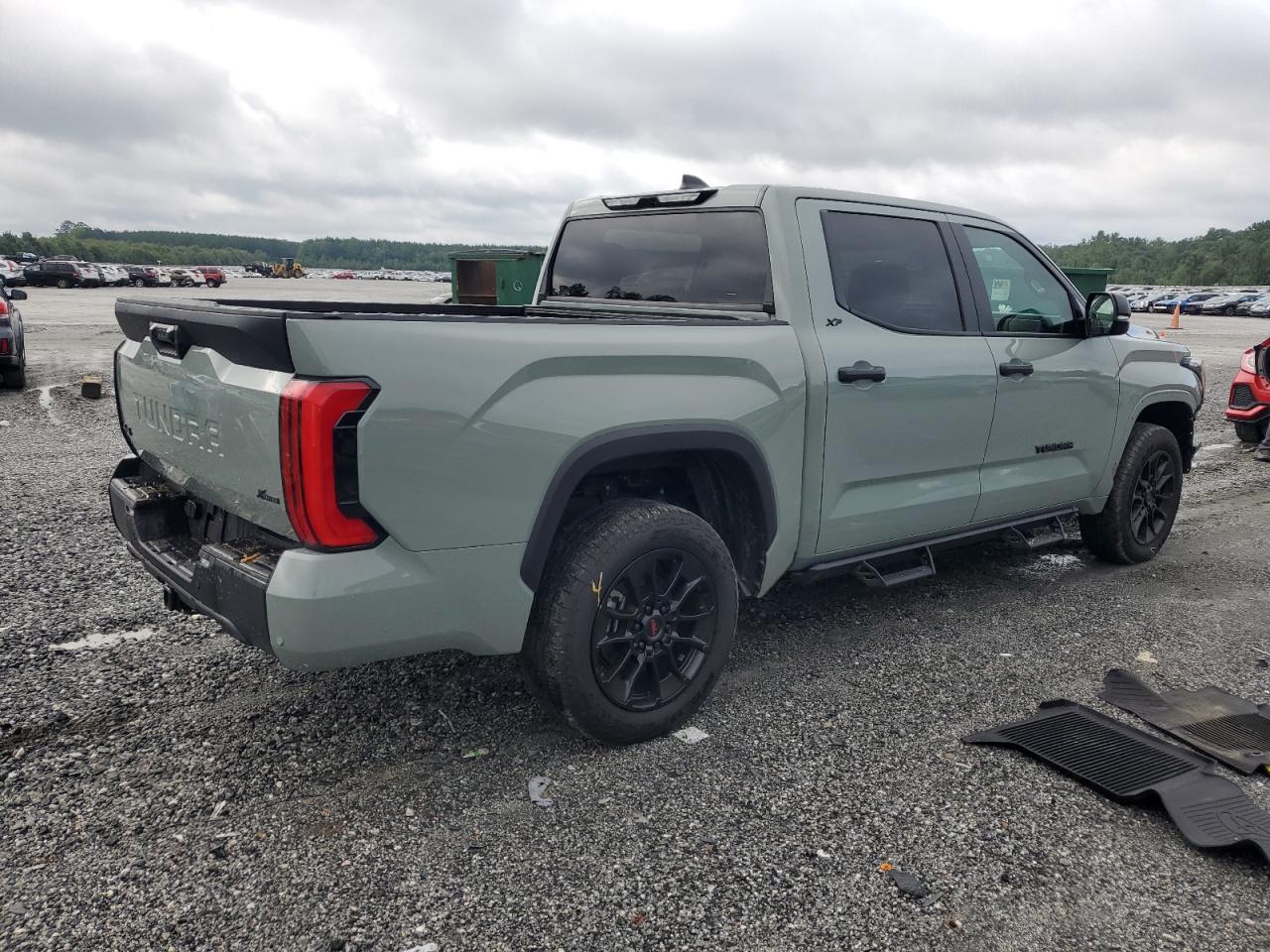 TOYOTA TUNDRA CREWMAX SR